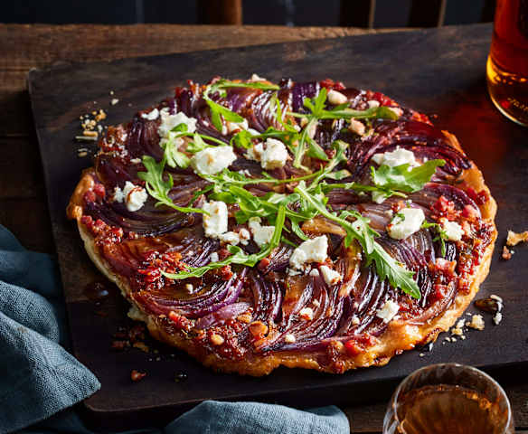 Tarte Tatin mit Zwiebeln und Baconjam