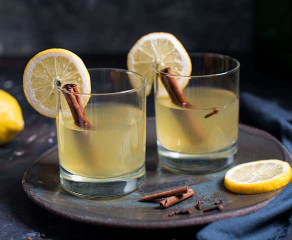 Gorący napój z whisky (Hot Toddy)