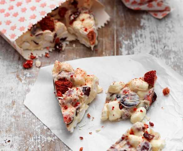 White Chocolate and Strawberry Rocky Road White Chocolate and Strawberry Rocky Road