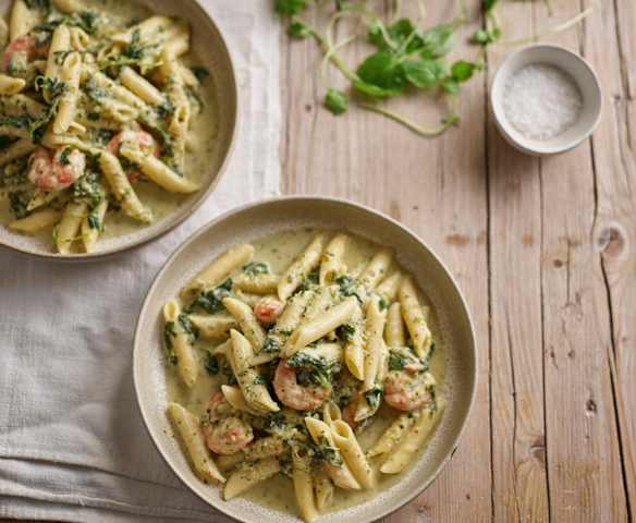 Pasta med rejer og spinat (2500 kcal) Pasta med rejer og spinat (2500 kcal)