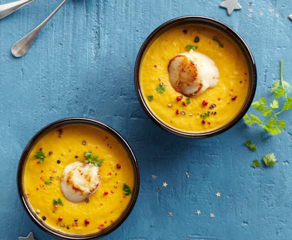 Petite crème de corail, noix de saint-jacques poêlées