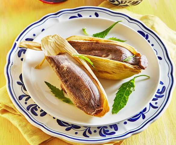 Tamales de frijol con queso