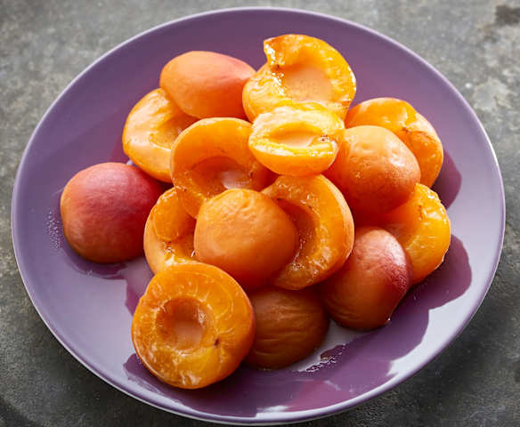 Gotowanie na parze moreli (300-500 g) Gotowanie na parze moreli (300-500 g)