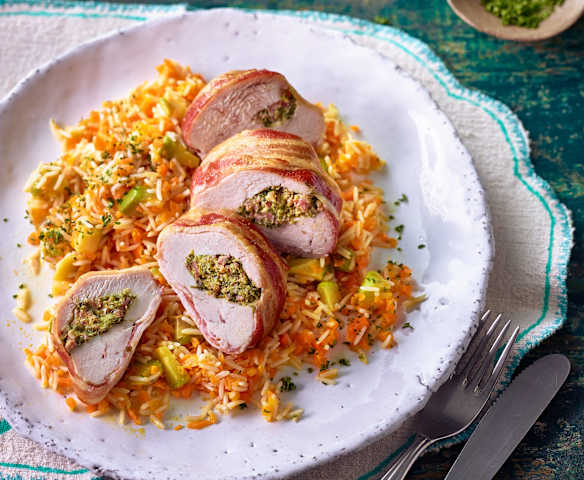 Petto di pollo ripieno all'avocado con riso basmati Petto di pollo ripieno all'avocado con riso basmati