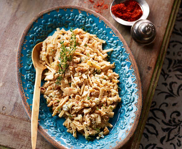 Walnuss-Schafskäse-Nudeln - Peynirli ve Cevizli Erişte