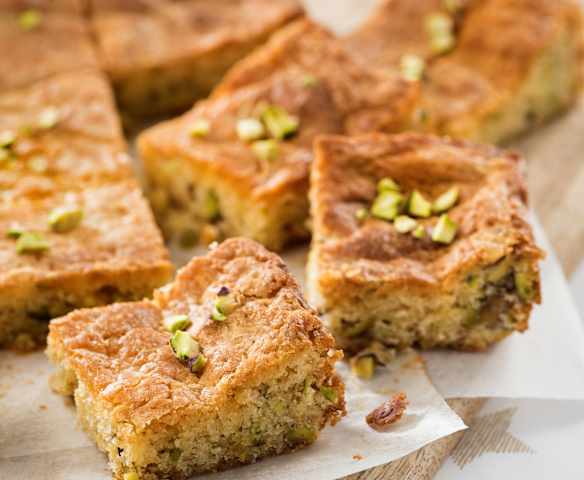 Brownies de chocolate blanco y pistachos