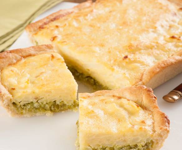 Coca de pimientos verdes y patatas