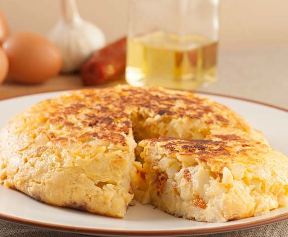 Tortilla de patatas con chorizo