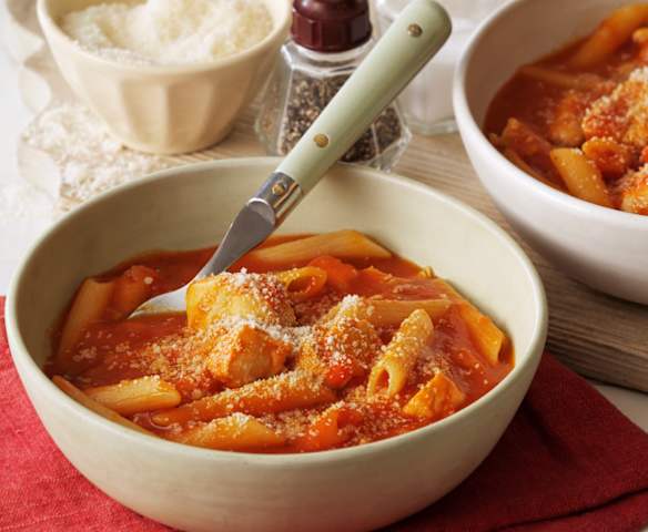 One Pot Chicken Pasta with Sweet BBQ Sauce One Pot Chicken Pasta with Sweet BBQ Sauce