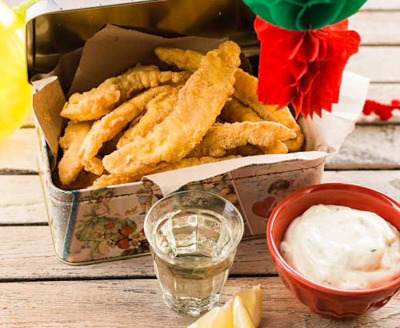 Choco frito com maionese de alho e coentros