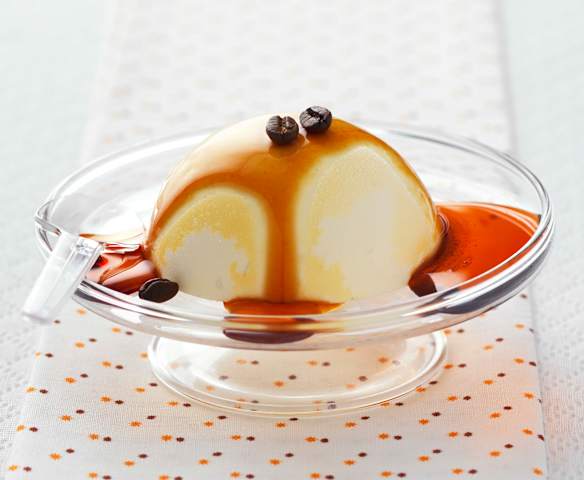 Sphères glacées au caramel de café Sphères glacées au caramel de café