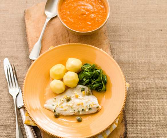Creme de tomate e Filetes de pescada com batatinhas