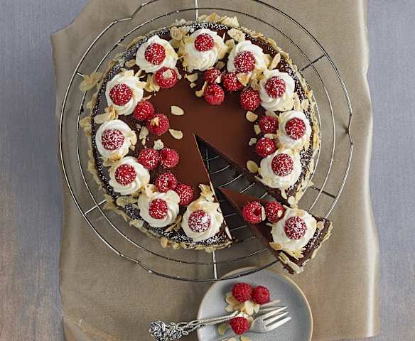 Mohntorte mit Schokoglasur Mohntorte mit Schokoglasur
