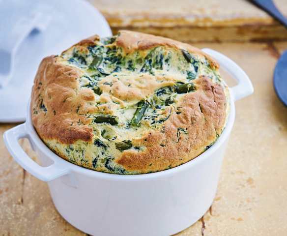 Soufflé de espinafres e espargos