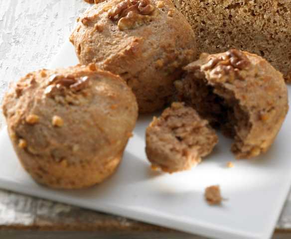 Buttermilch-Walnuss-Brötchen