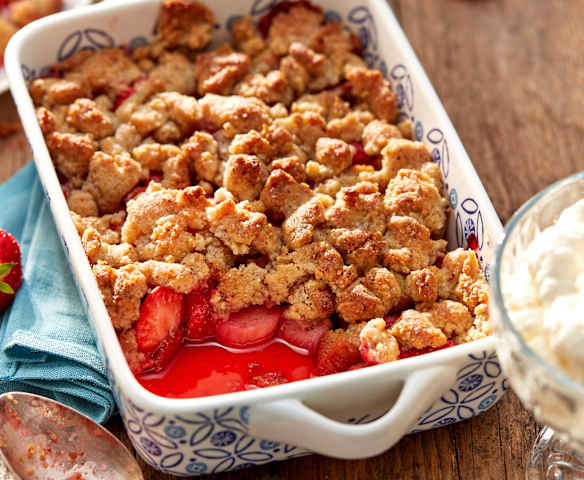 Erdbeer-Rhabarber-Crumble