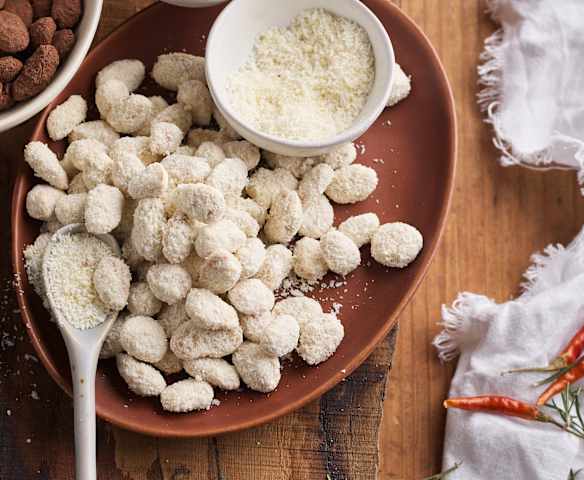 Amêndoas de chocolate branco e coco