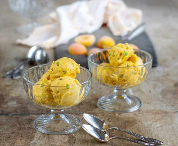 Sorbet abricot, éclats de pistache Sorbet abricot, éclats de pistache
