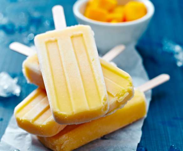 Glace au yaourt à la mangue Glace au yaourt à la mangue