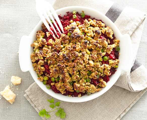 Crumble de légumes, pistaches et noisettes