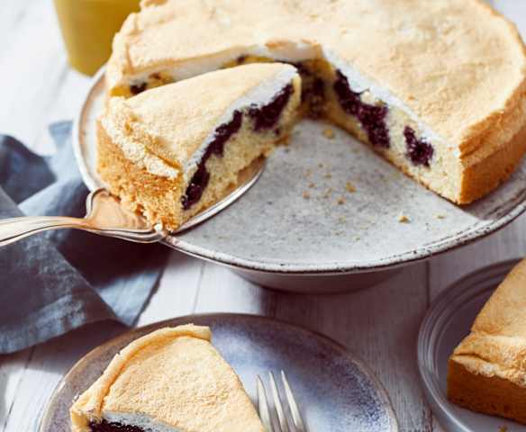 Heidelbeer-Baiser-Kuchen