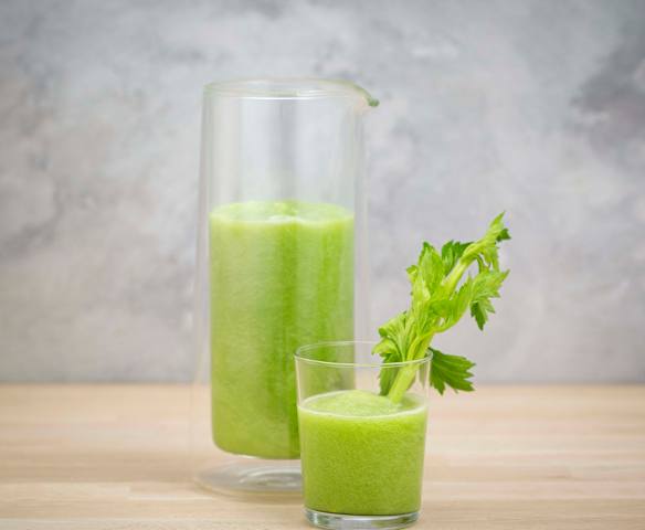 All-in celery juice shots