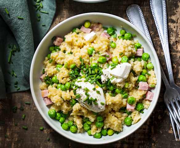 Risotto de boulgour aux petits pois, ricotta et jambon