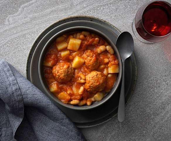 Chorizo meatballs and potato stew (Skinnymixers)