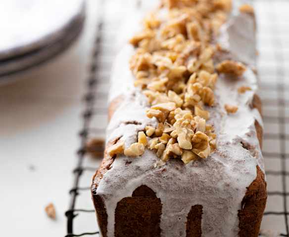 Plum cake de batata y calabacín con nueces Plum cake de batata y calabacín con nueces