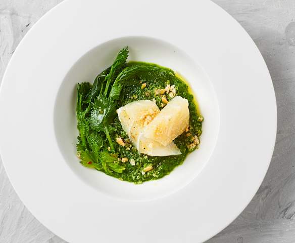 Baccalà su crema di cime di rapa piccanti e olio all'aglio (di Marisa Maffeo) Baccalà su crema di cime di rapa piccanti e olio all'aglio (di Marisa Maffeo)