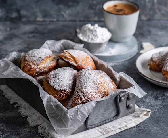 Pierożki półfrancuskie z dżemem