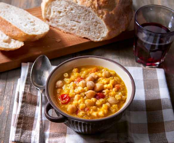 Pasta e ceci con pomodorini