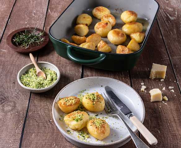 Roast potatoes with gremolata (peeler)