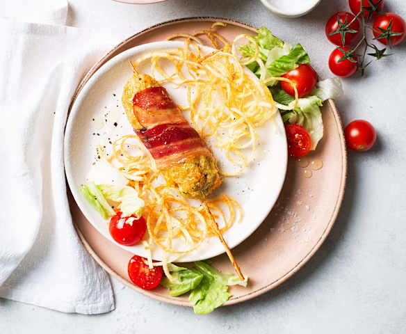 Würzige Hühnerspieße mit Spiralerdäpfeln