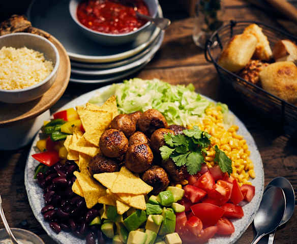 Taco-Salat mit Hackbällchen