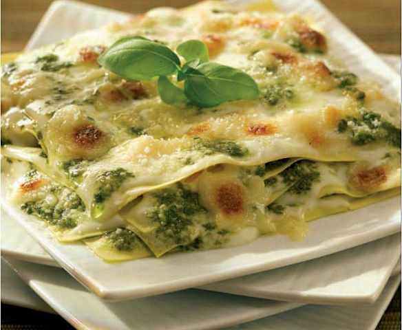 Montaje Lasagna ricotta pesto bechamel