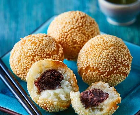 Banh cam (bolitas de ajonjolí rellenas)