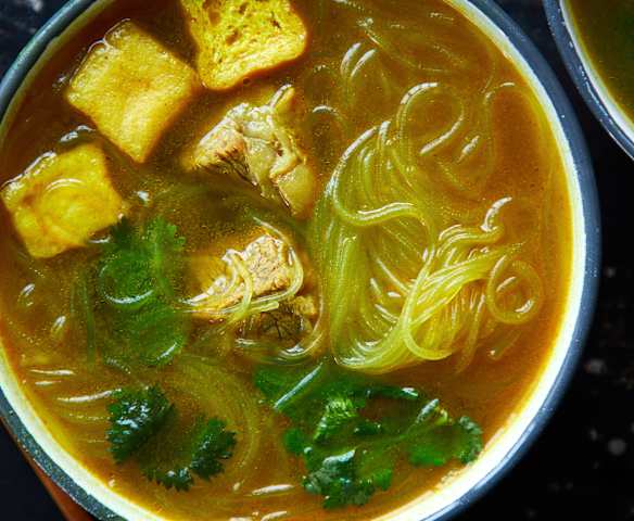 咖喱牛肉粉丝汤