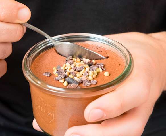 Mousse de chocolate com aquafaba
