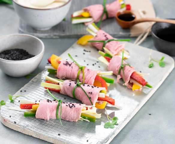 Ataditos de rosbif con pimientos