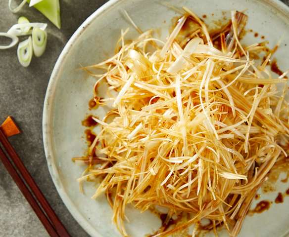 凉拌葱丝