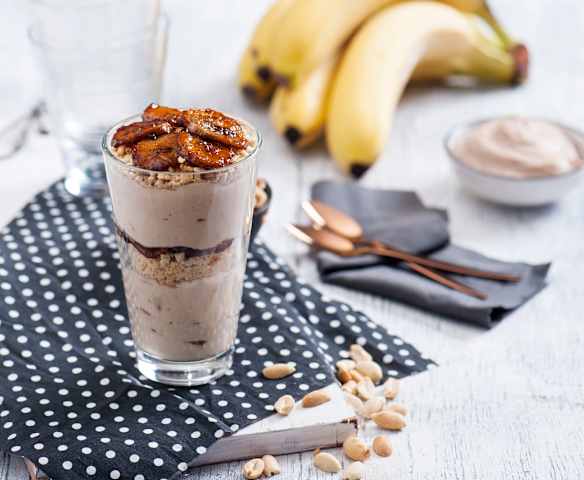 Wegański pudding bananowy z masłem orzechowym