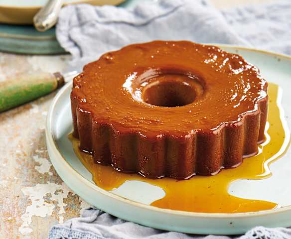 Pudim de leite condensado e café