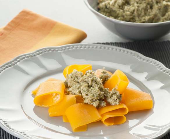 Pappardelle de calabaza con pesto de avellanas y brócoli Pappardelle de calabaza con pesto de avellanas y brócoli