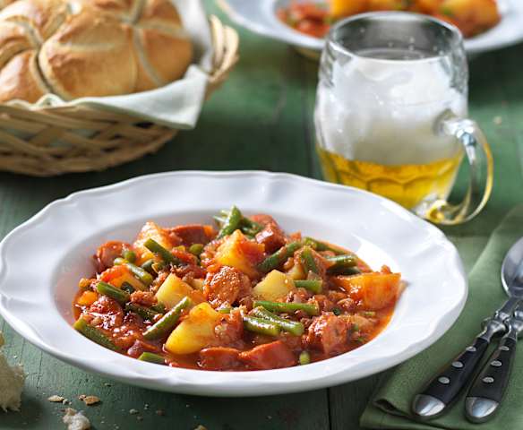 Scharfes Fisolengulasch mit Debrezinern