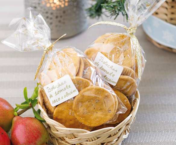 Bolachas de tomate seco e alecrim