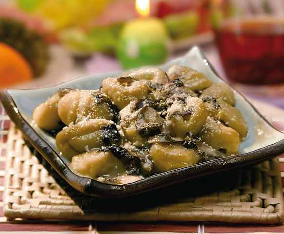Gnocchi au safran et sauce à la salade de Trévise