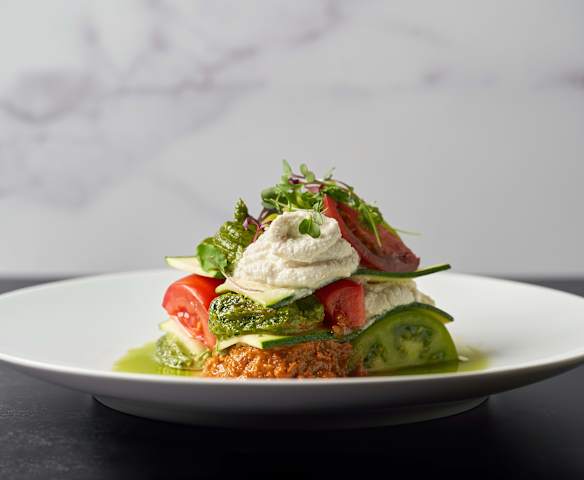 Lasagnes aux tomates ancestrales et aux courgettes (Matthew Kenney) Lasagnes aux tomates ancestrales et aux courgettes (Matthew Kenney)