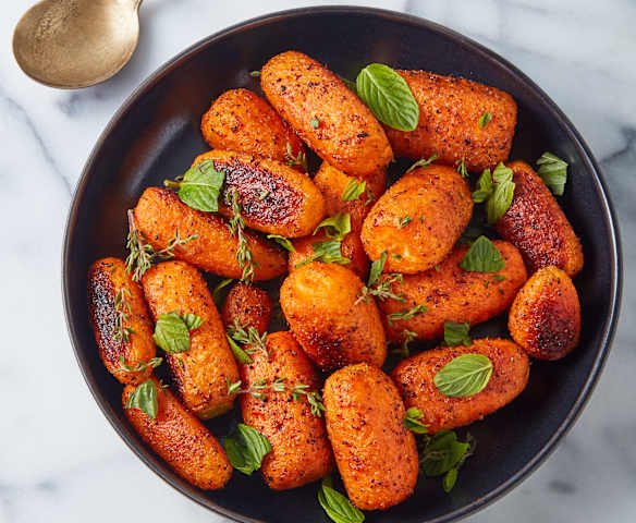 Peeler Roasted Carrots with Mint and Thyme (TM5)
