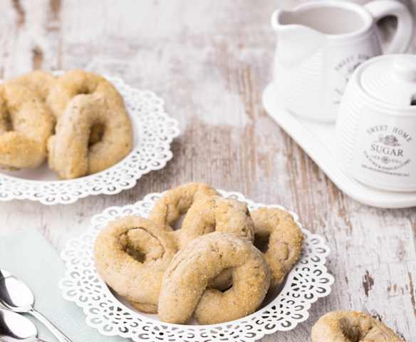 Ciambelline al vino rosso passito